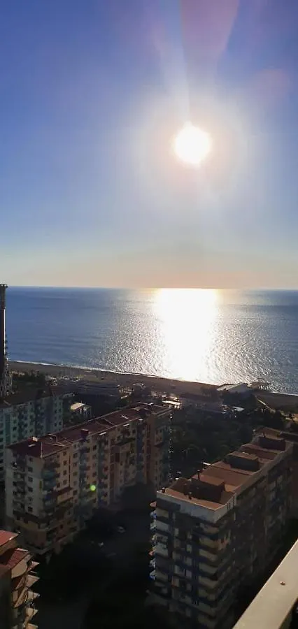 アパートホテル Apart Hotel Royal Sunset Batumi Sea-View Resort